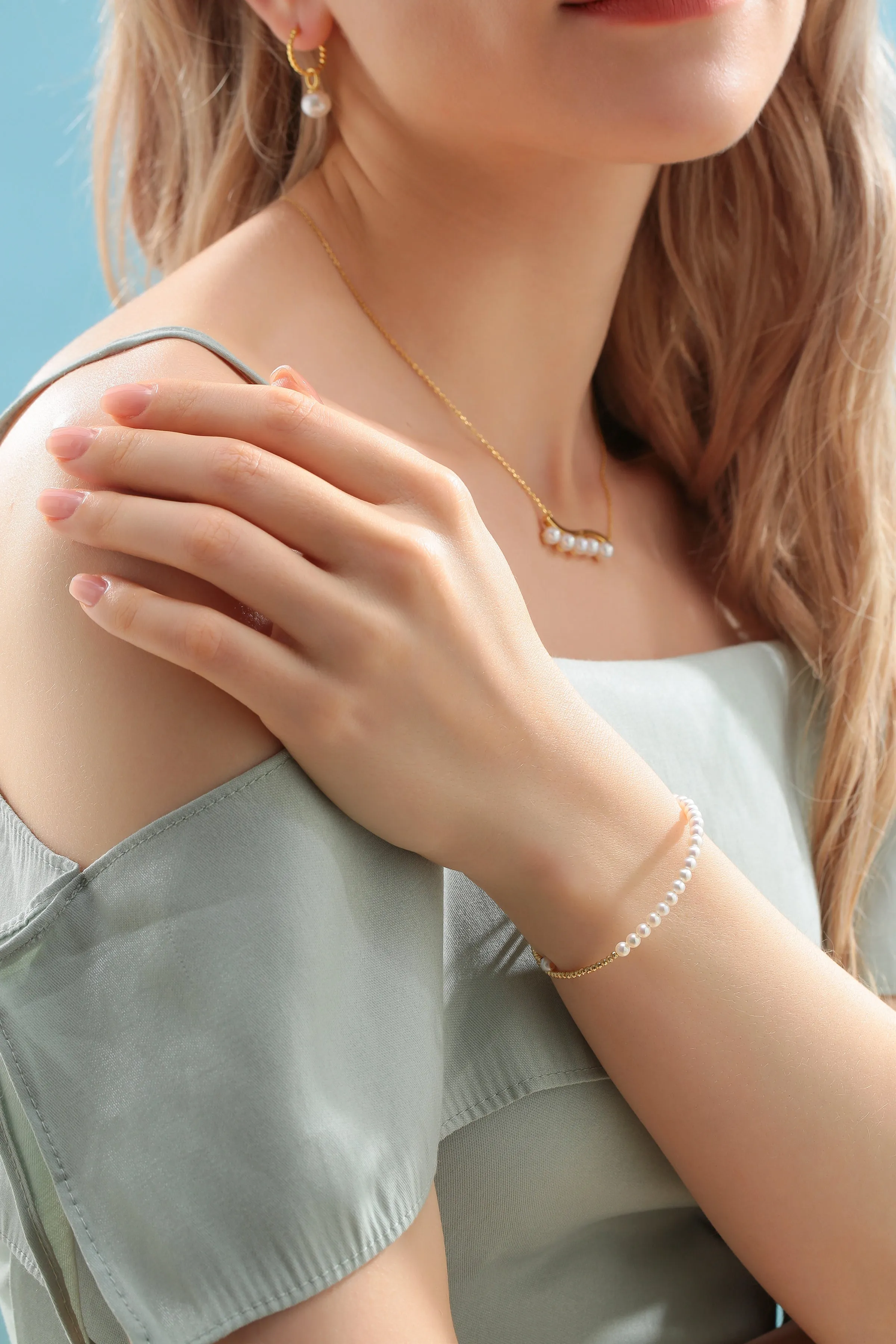 3-4mm Freshwater Pearl Beaded Bracelet 18K Gold
