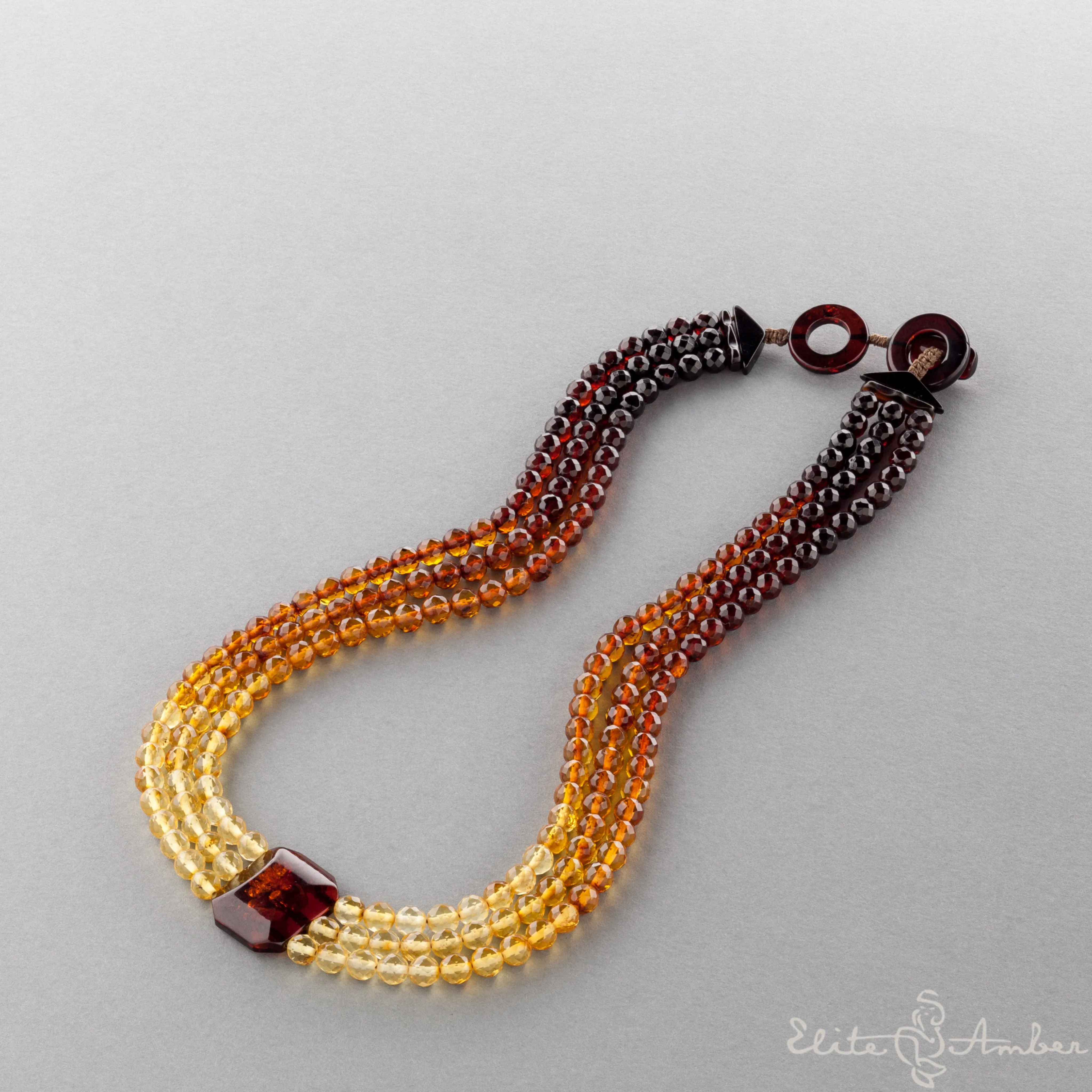 Amber necklace "Queen diamond"