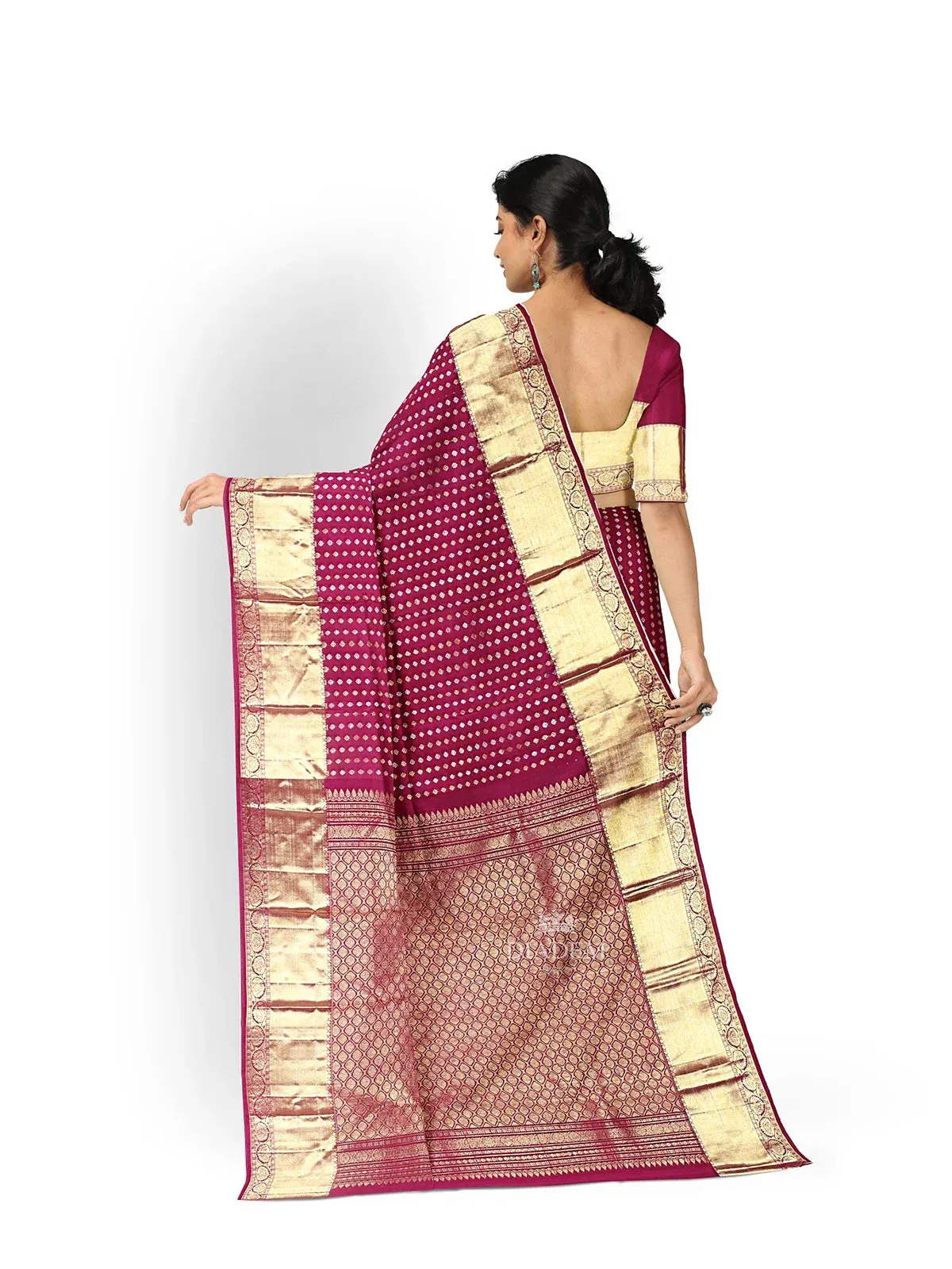 Burgundy Pure Kanchipuram (Bridal) Silk Saree with Doted Stripes Design on the Body and Zari Border