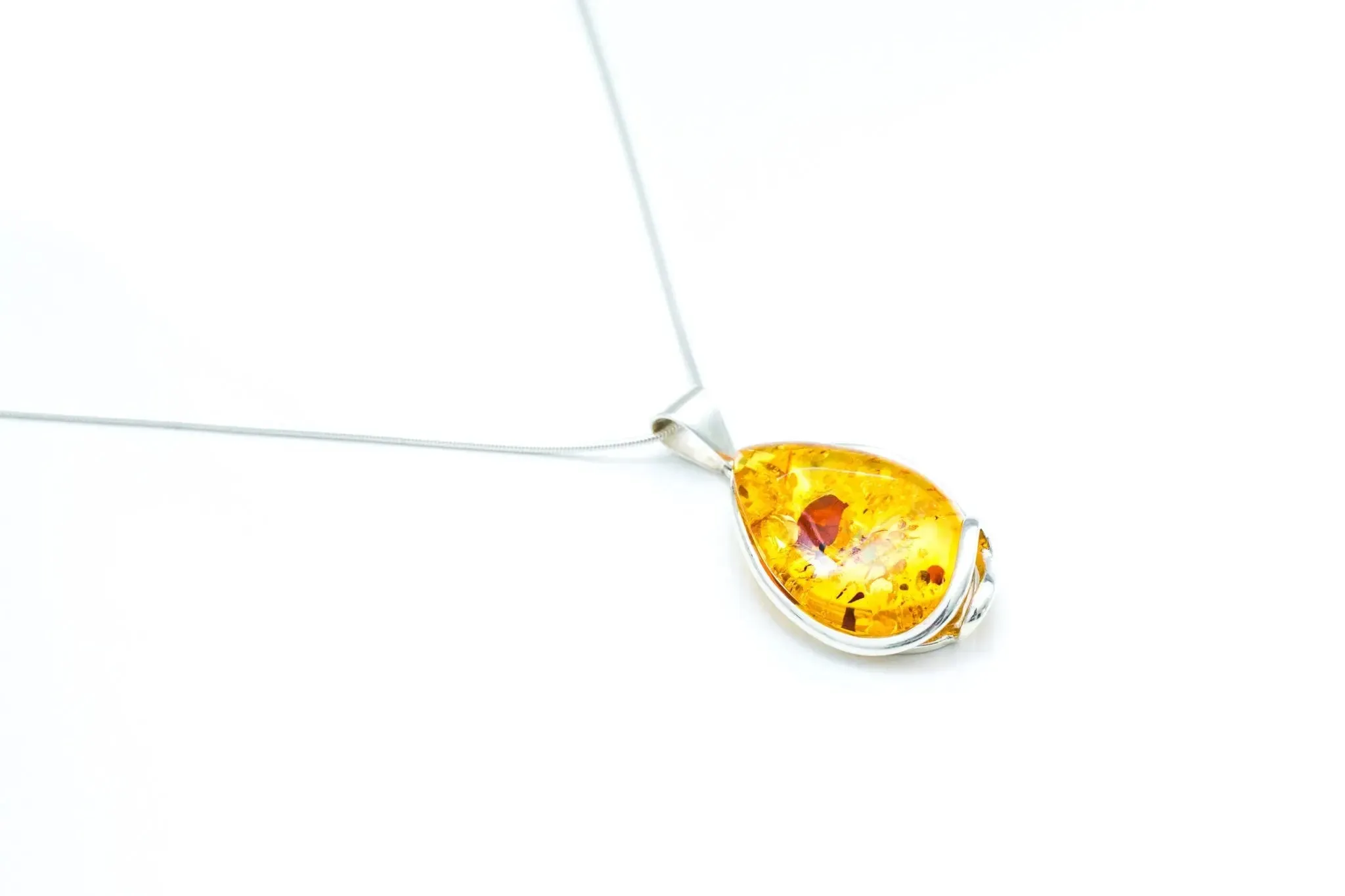 Classic Honey Amber Necklace