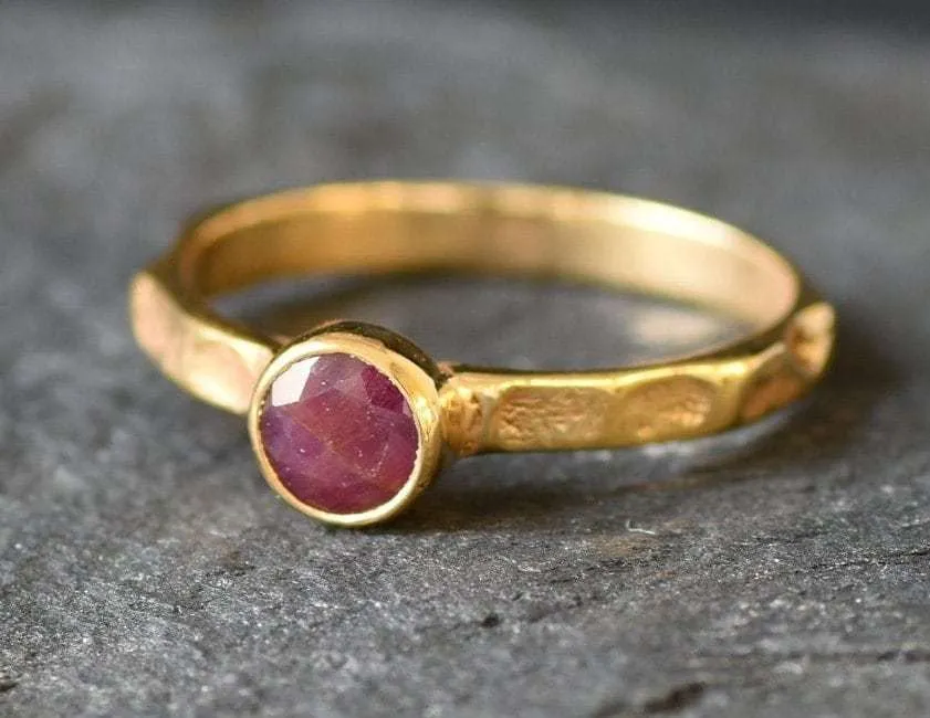 Gold Ruby Ring - Hammered Band, Solitaire Ruby Ring, Natural Ruby Ring