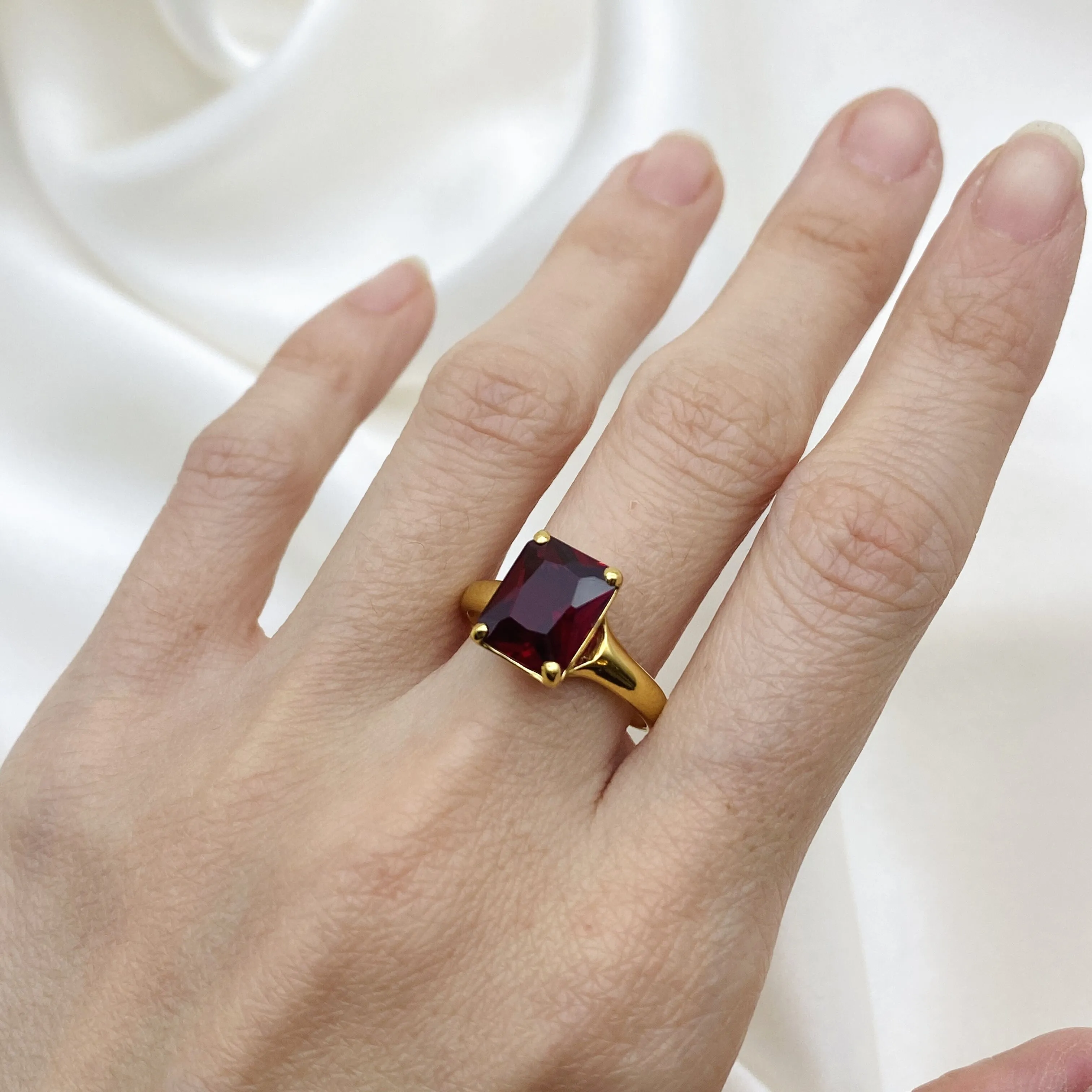 Gold Ruby Ring - Red Square Ring - Vintage Solitaire Ring