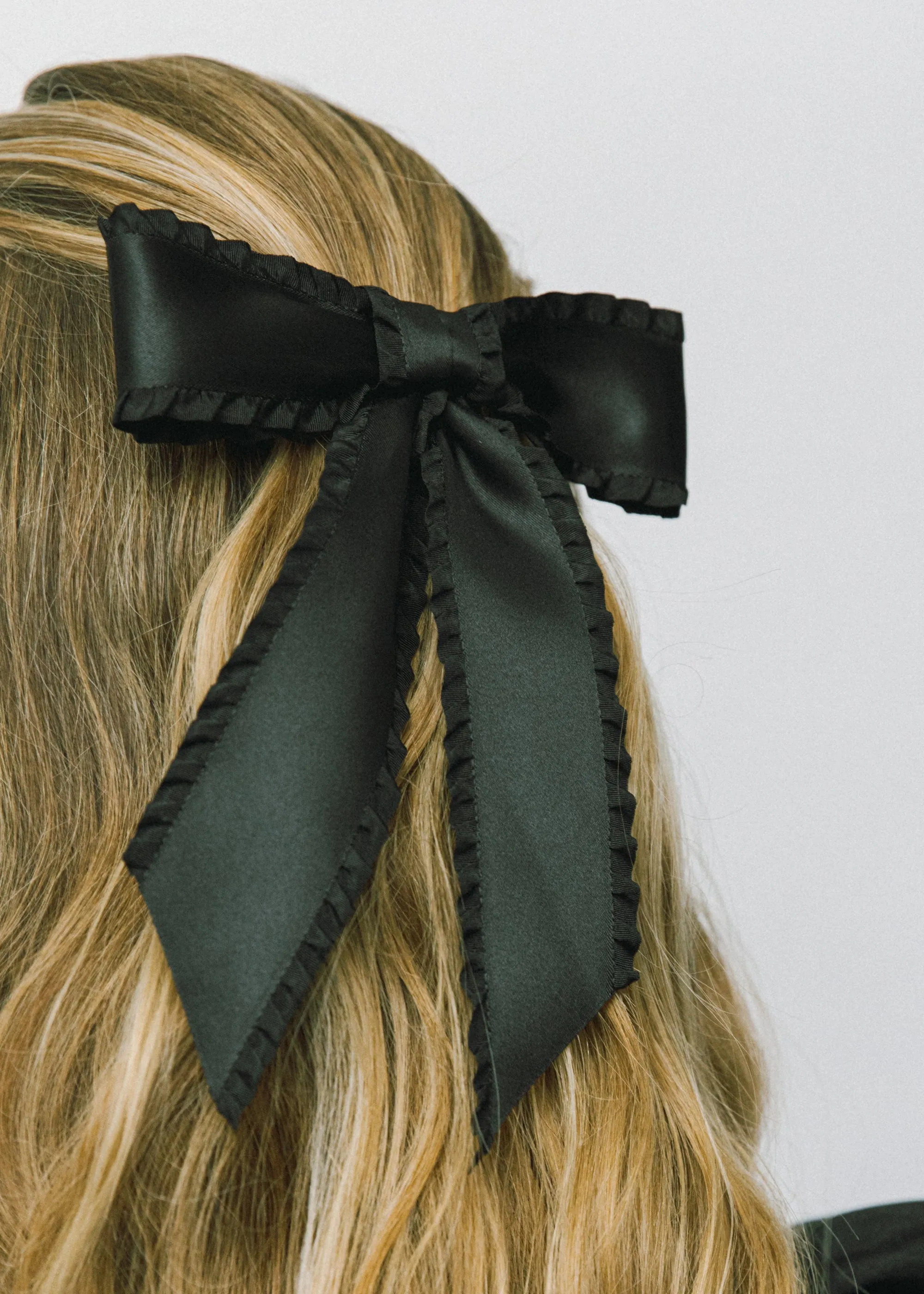 Harper Bow Barrette -- Black