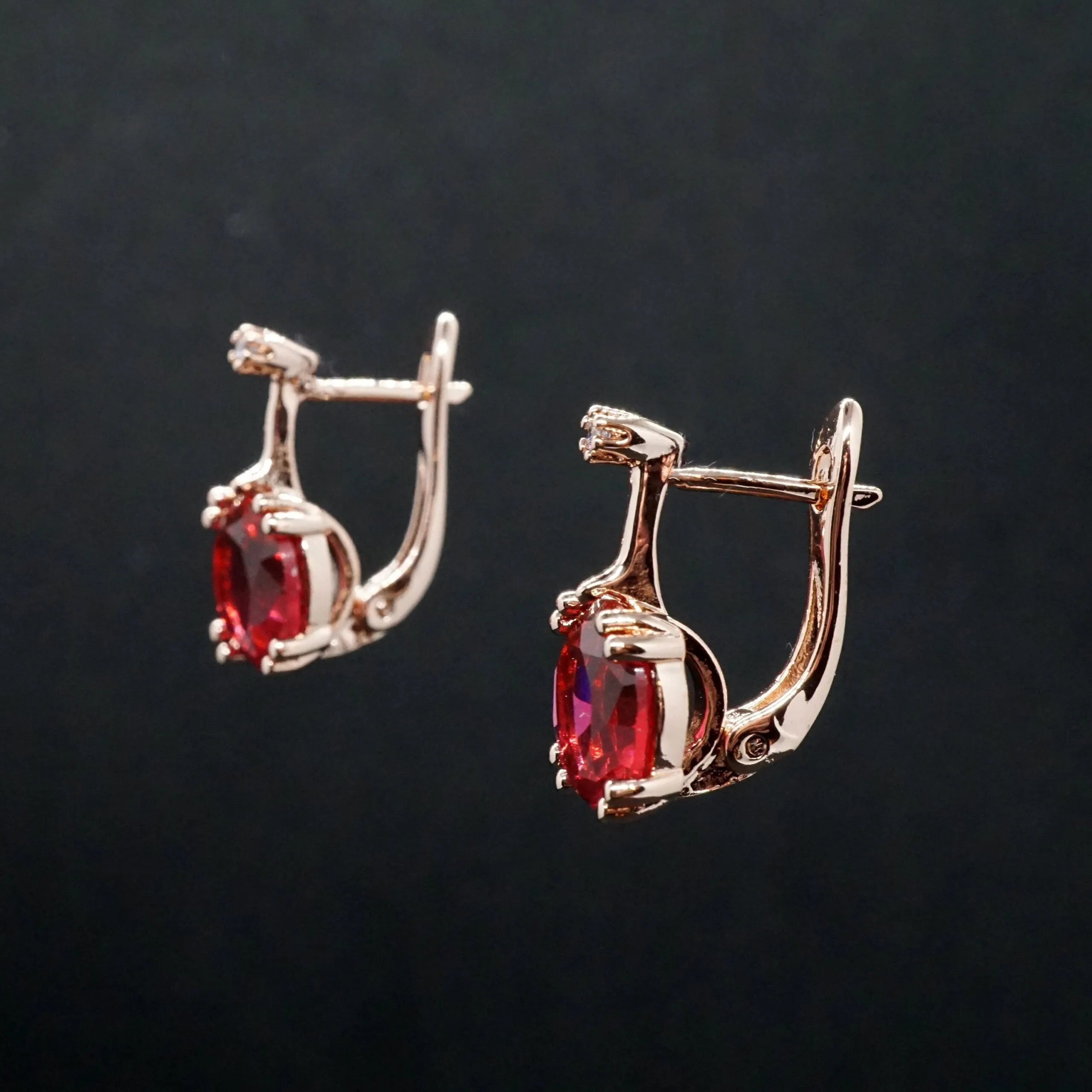 Jessica X - Rose Gold Red,Green,Blue Sapphire Small Drop Earrings