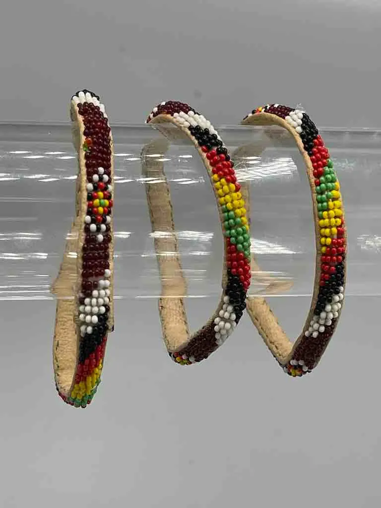 Multi-color narrow fine beaded leather bracelet - Mauritania