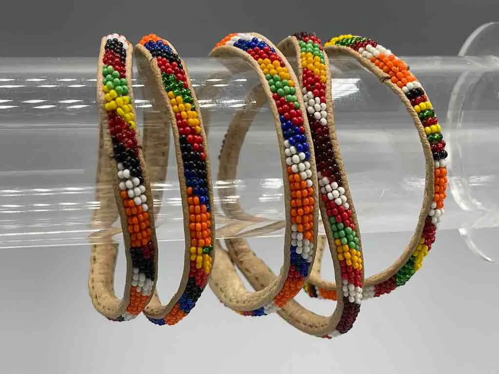Multi-color narrow fine beaded leather bracelet - Mauritania