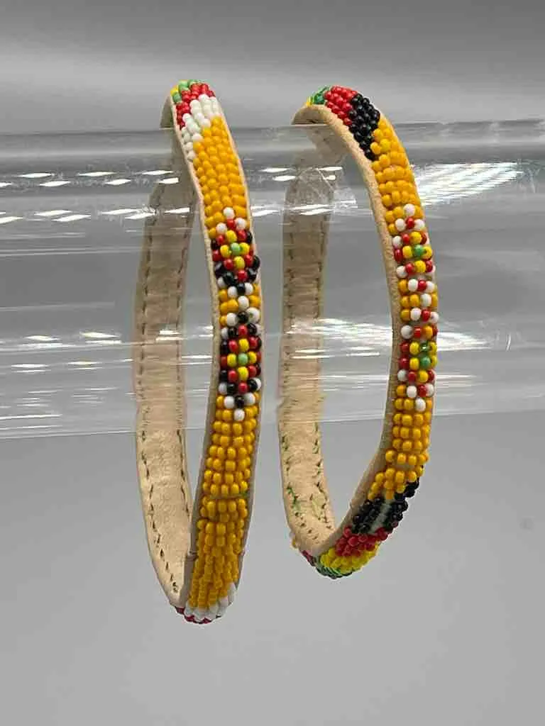 Multi-color narrow fine beaded leather bracelet - Mauritania