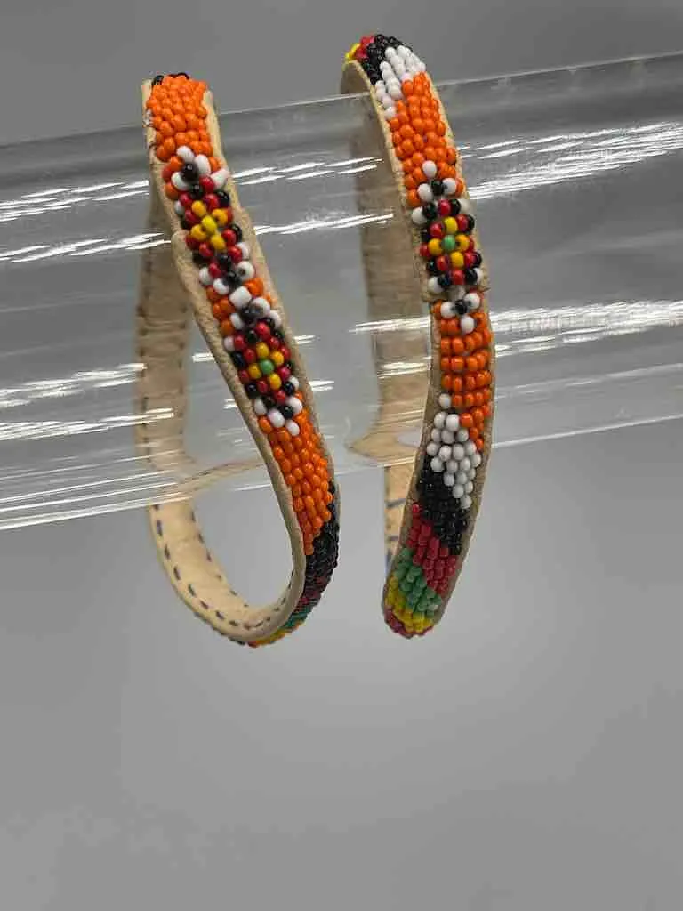 Multi-color narrow fine beaded leather bracelet - Mauritania
