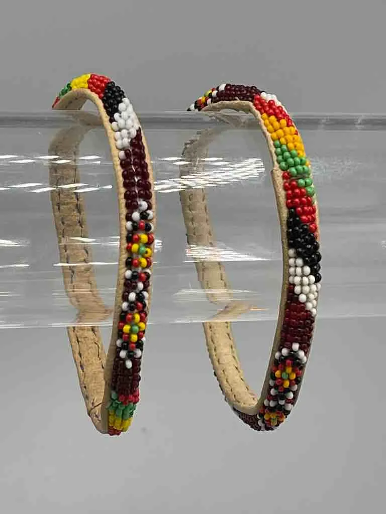 Multi-color narrow fine beaded leather bracelet - Mauritania