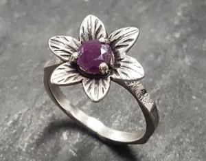 Natural Ruby Ring - Red Flower Ring - Vintage Solitaire Ring