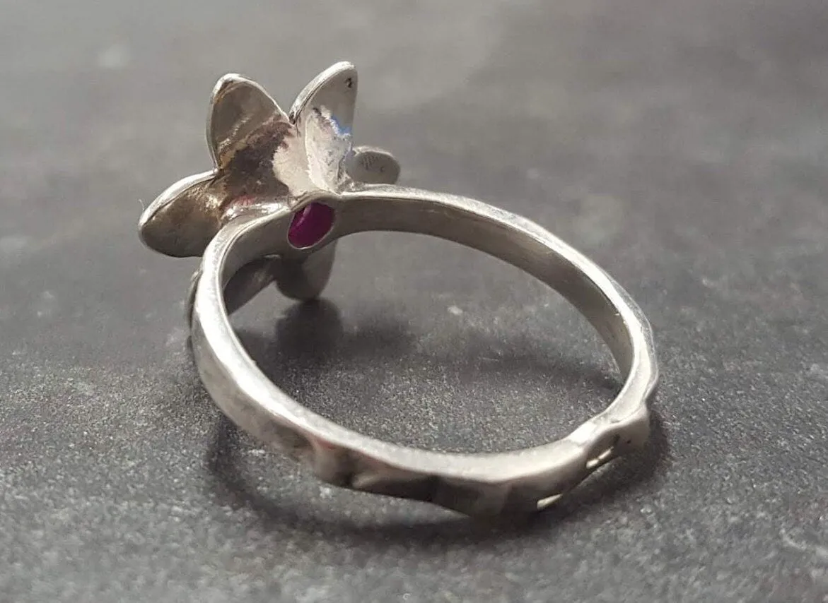 Natural Ruby Ring - Red Flower Ring - Vintage Solitaire Ring