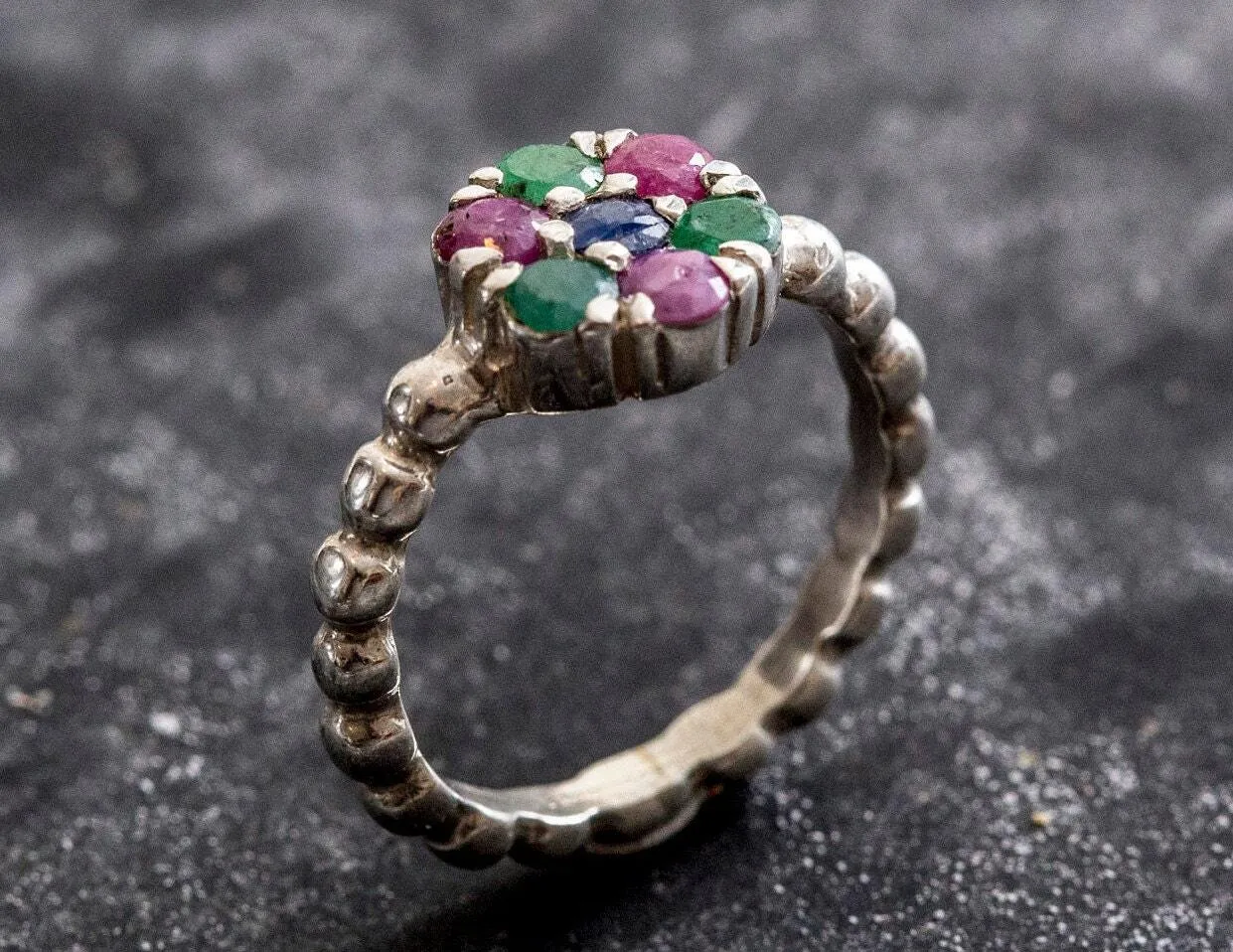 Sapphire Flower Ring - Colorful Daisy Ring - Dainty Emerald Ring