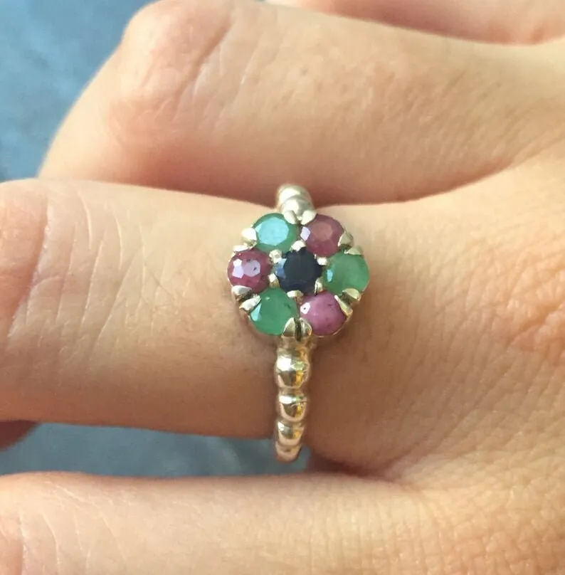 Sapphire Flower Ring - Colorful Daisy Ring - Dainty Emerald Ring
