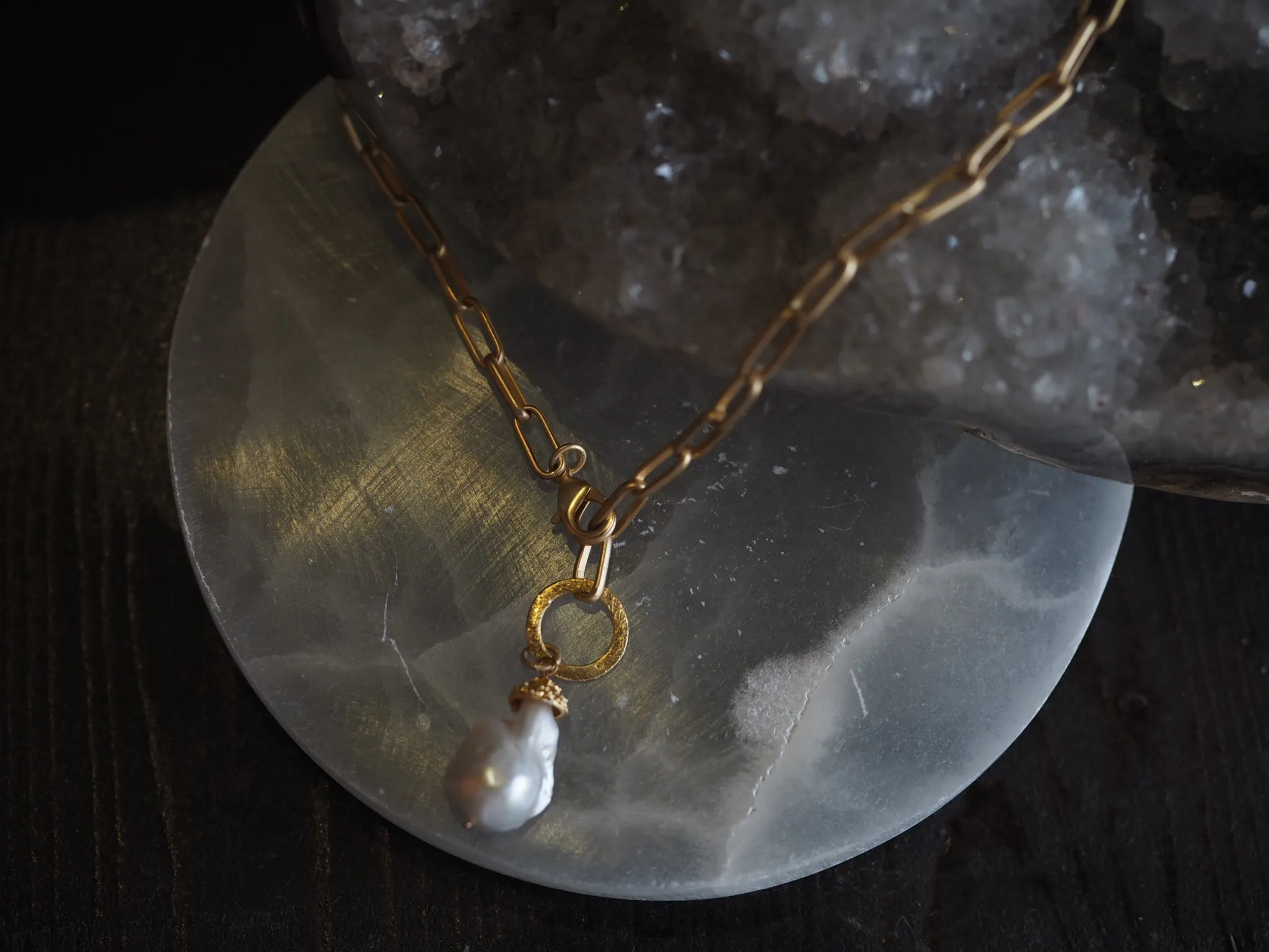 Simple single drop Necklace - Baroque Pearl